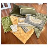 Galbraith & Paul Pillow Covers, Pillows, Tablecloths & Napkins Mixed Lot