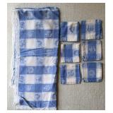Blue & White Linen Tablecloth & Napkins Mixed Lot