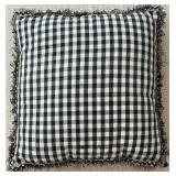Black & White Home Decor Textiles Mixed Lot - Runner, Pillows & Tablecloth