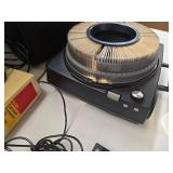 Vintage Kodak Carousel 750H Slide Projector With Model C Case
