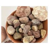 Mixed Lot of Polished Stones, Agate Slices & Keychains