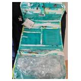 Jade, Baggallini, Esprit & Qantas Travel Bags Mixed Lot