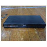 BLUERAY CD/DVD PLAYEER AND MAGNAVOX DUEL PLAYER
