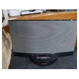 NEW IN BOX BOSE SOUNDDOCK SYSTEM - OLD IPOD PLUG IN