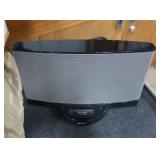 NEW IN BOX BOSE SOUNDDOCK SYSTEM - OLD IPOD PLUG IN