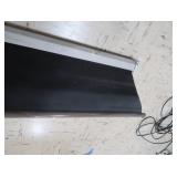 PORTABLE PROJECTOR SCREEN