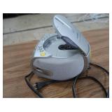2 CD PLAYERS