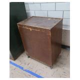 ROLLING WOOD SHELF & WORK BENCH