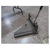 INDUSTRIAL GRADE PAPER CUTTER
