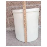 Red Wing 8 Gallon Crock