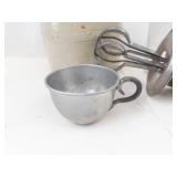 Vintage Kitchen Item Assortment (4 Pieces)