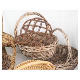 Vintage Wicker Baskets & Rug Beater Mixed Lot