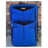 G - Travel Select Bay Front Rolling Suitcases TS0805 (Lot of 2)