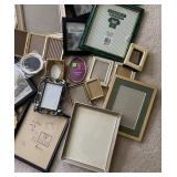 MB - Mixed Picture Frame Lot