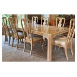 DR - Vintage Drexel Heritage Dining Table & 8 Chairs With 3 Leaves