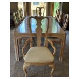 DR - Vintage Drexel Heritage Dining Table & 8 Chairs With 3 Leaves