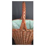 LL-FR - Wicker Shelf Unit, 4 Baskets & Woven Pitcher Mixed Lot