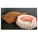 LL-FR - Pig Shaped Cutting Board & Pig Motif Wall Hanging Mixed Lot