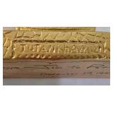 LL-FR - Telvatta Shrine Plaque & King Tut Bust Mixed Lot