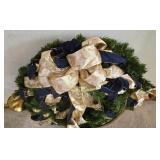 LL-ST - Christmas Wreath With Angel, Horn & Carrying Case