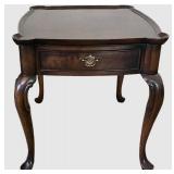 Vintage Hekman End Table With Drawer