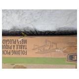 LIFETIME FOLDING PICNIC TABLE BROWN