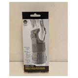 NEW 3M FUTURO WRIST RIGHT ADJUSTABLE DELUXE STABILIZER