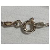 925/Sterling Necklaces & Pendants