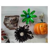 Lot of Assorted Brooches/Pins
