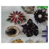 Lot of Assorted Brooches/Pins