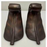 Neoclassical Acanthus Leaf-Shaped Foliate Brass Bookends 4" x 5 1/4" x 6"