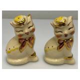 Vintage Shawnee Puss & Boots Cats Salt And Pepper Shakers With Gold Tone Accents 3 1/4" (One Ear Has Chip)