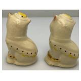 Vintage Shawnee Puss & Boots Cats Salt And Pepper Shakers With Gold Tone Accents 3 1/4" (One Ear Has Chip)