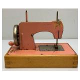Vintage KAYanEE Sew Master Kids cSewing Machine 4 1/2" x 7" x 8 1/2"