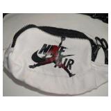 Nike Air Jordan Jumpman crossbody bag, white