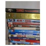Philips PET741/37 portable DVD player with DVD movie Lot