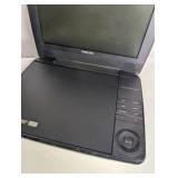 Philips PET741/37 portable DVD player with DVD movie Lot
