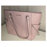 Michael Kors Voyager Tote Pink, Laptop Compartment