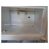 Frigidaire Refrigerator Freezer, 18.2 Cu. Ft.