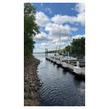 1987 Carver Yacht on the St. Croix at the Bayport Marina - No Reserve