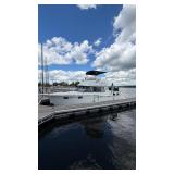 1987 Carver Yacht on the St. Croix at the Bayport Marina - No Reserve