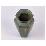 1924 Roseville Pottery Hexagon Vase