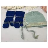 Vintage Clothing Baby/Toddler Knitted Bonnets, bibs, Mittens and Hats