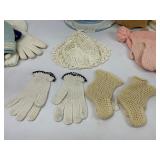 Vintage Clothing Baby/Toddler Knitted Bonnets, bibs, Mittens and Hats