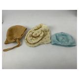 Vintage Clothing Baby/Toddler Knitted Bonnets, bibs, Mittens and Hats