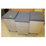 3 mobile pedestals