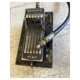 Air-Operated Hydraulic Foot Pump