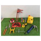 Grease Gun, Hand Tools, Chalk Line & Marking Chalk