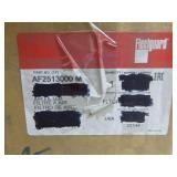NEW 3 Fleetguard Air Filters