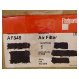 NEW 2 Fleetguard Air  Filters